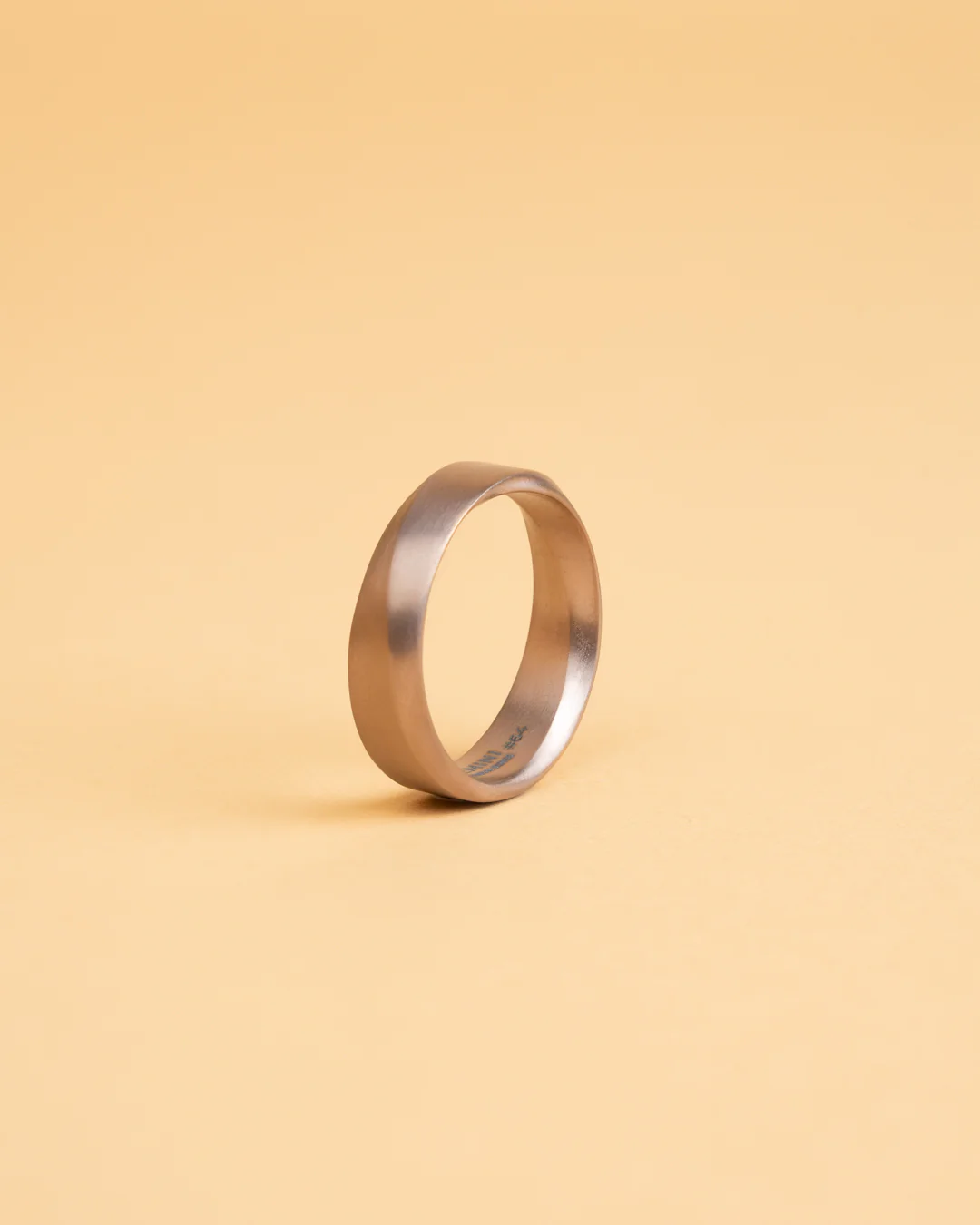6mm Twisted full Bronze-plated Titanium ring