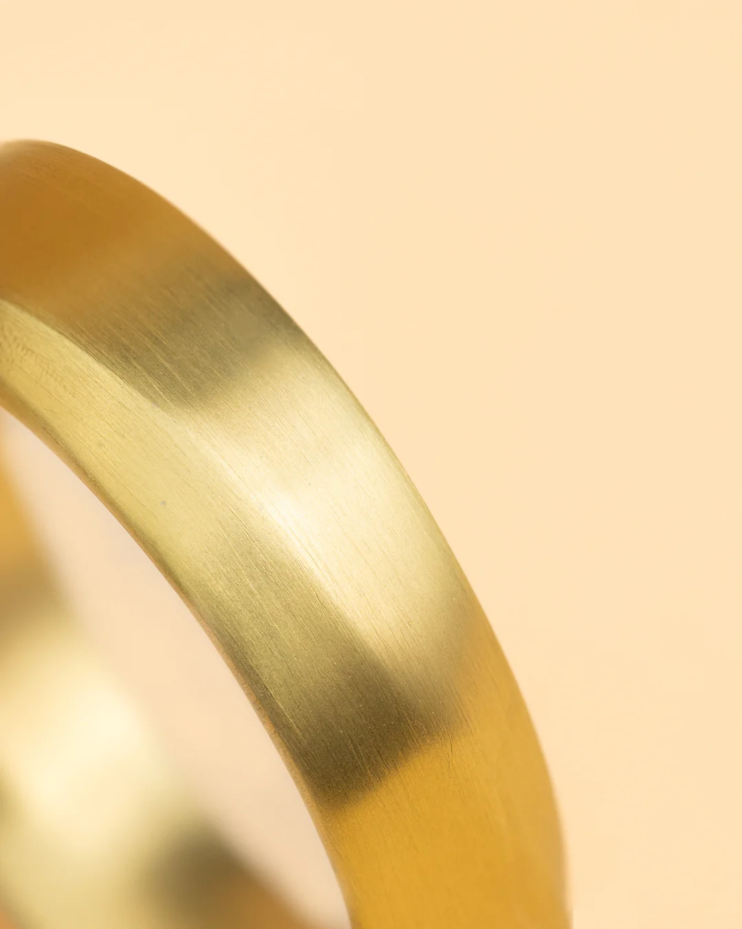 6mm Twisted full Gold-plated Titanium ring - Image 2