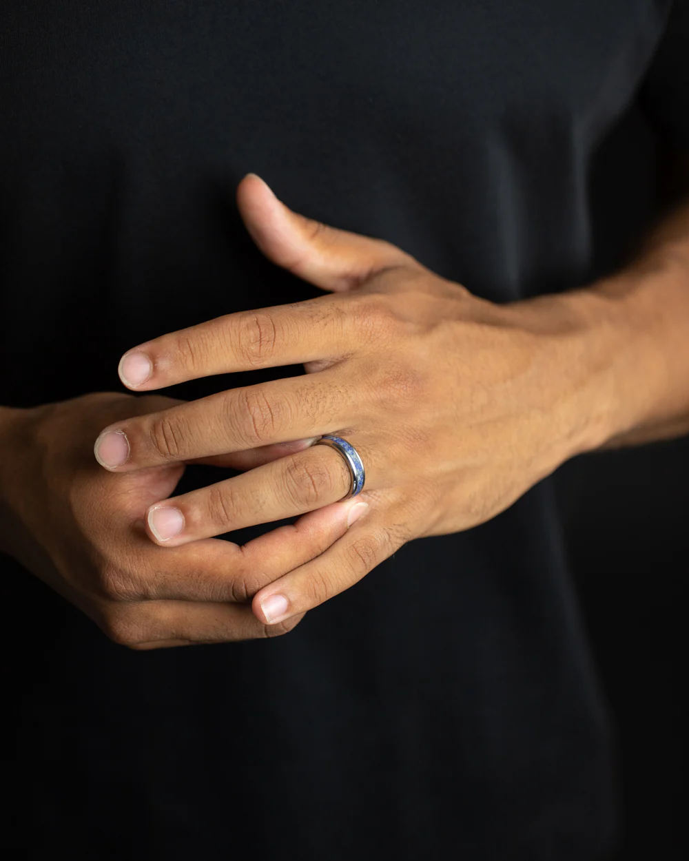 6mm Silver Titanium ring with Lapis Lazuli stone - Image 3
