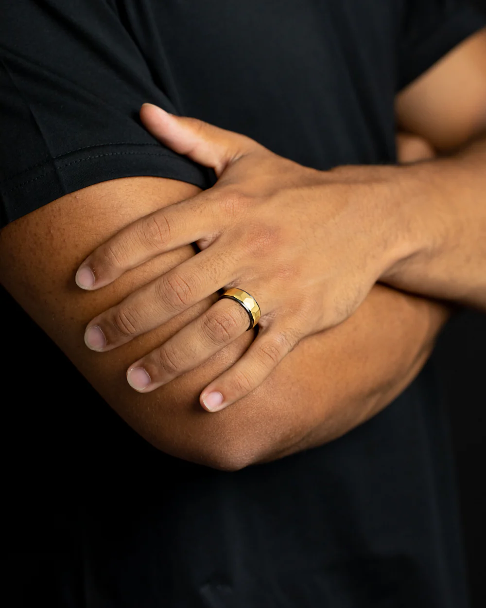 8mm Titanium ring with black & gold finish - Image 4